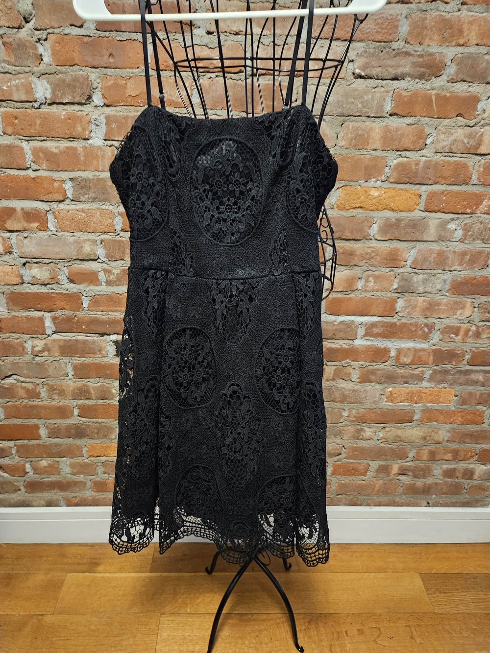 Soprano Black Lace Midi Dress